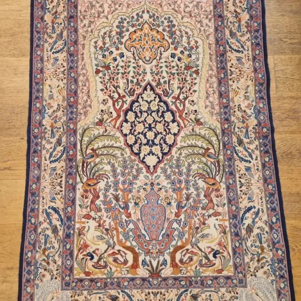 very Fine handmade persian isfahan rug