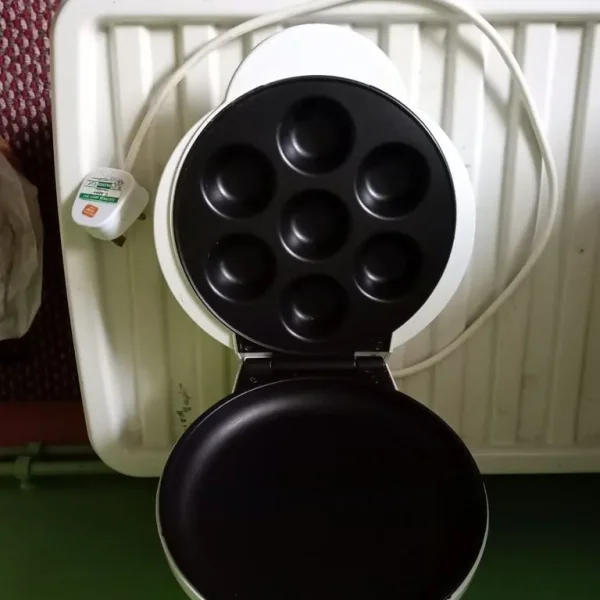 Tesco 7-Hole Cup Cake Maker