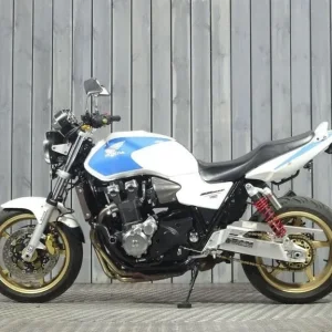 2010 Honda CB1300 White Motorbike - Image 4