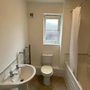 3 BEDROOM APARTMENT IN ARMTHORPE, DONCASTER - Image 8