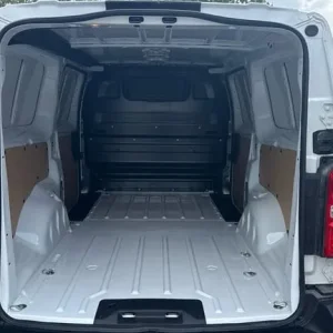 2014 Vauxhall Vivaro L2 Diesel 1.5 Turbo D 120 Prime H1 Van Manual - Image 4