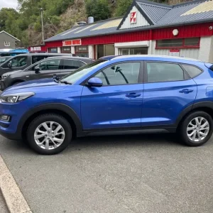 2018 Hyundai Tucson 1.6 GDi SE Nav 5-door SUV - Image 2