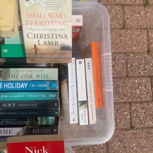 100+ paperbacks and a few hardbacks - Image 6