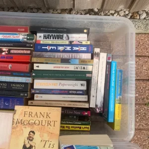 100+ paperbacks and a few hardbacks - Image 7