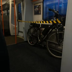 Modified Elops 120E Electric Commuter Bike – Black, Steel Frame, No Battery - Image 5