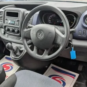 2016 Vauxhall Vivaro 1.6 CDTI 2900 EcoFlex Panel Van 5DR Diesel Manual - Image 6