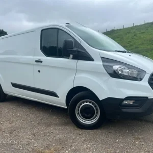 2021 Ford Transit Custom 300 LEADER L2 Panel Van Diesel Manual - Image 5