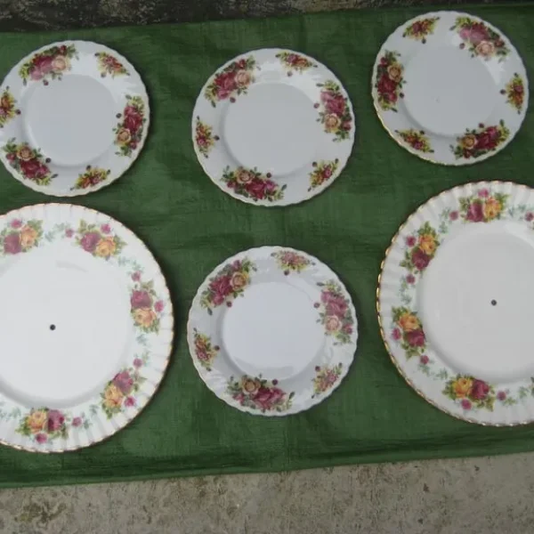 2 Large Cake Plates and 4 Smaller Rose Pattern Bone China Plates
