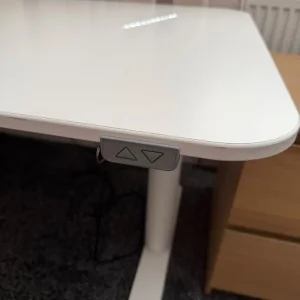 IKEA electric sitting/standing desk - Image 4