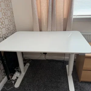 IKEA electric sitting/standing desk