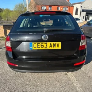 2013 Skoda Octavia 2.0 TDI Elegance DSG Estate Diesel - Image 3