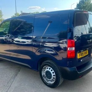 2019 Citroen Dispatch 2.0 BlueHDi Panel Van - Image 5