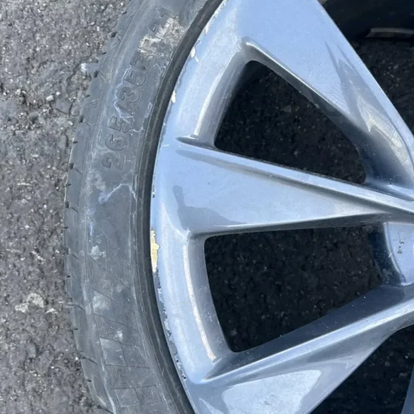 Tesla Model S 21” Twin Turbine Alloy Wheel with 265/35/21 Radar Tyre