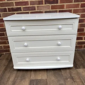 White Three Drawer Chest - Image 5