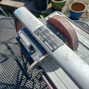 Electric tile cutter - Image 2