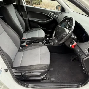 2019 Hyundai i20 1.2 SE Launch Edition 5Dr - Image 6