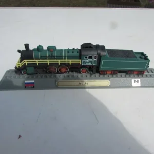 Del Prado Miniature Russian Train on Plinth