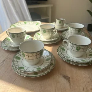 Royal Doulton Countess China tea cups