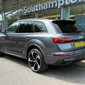 2023 Audi Q7 3.0 TDI V6 50 Black Edition SUV - Image 3