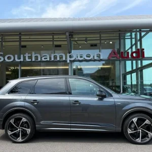 2023 Audi Q7 3.0 TDI V6 50 Black Edition SUV - Image 4