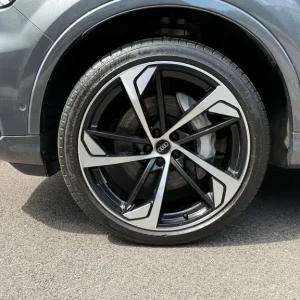 2023 Audi Q7 3.0 TDI V6 50 Black Edition SUV - Image 5
