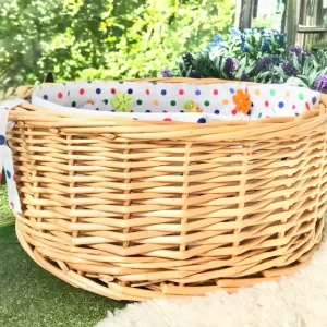Round willow basket with cotton liner and pockets - Image 4