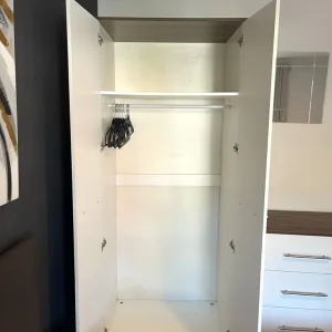 8 Full Bedroom Furniture Sets - Image 4