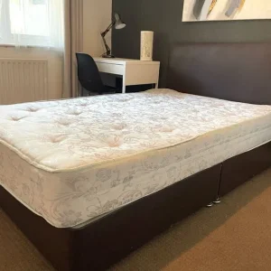 8 Full Bedroom Furniture Sets - Image 5