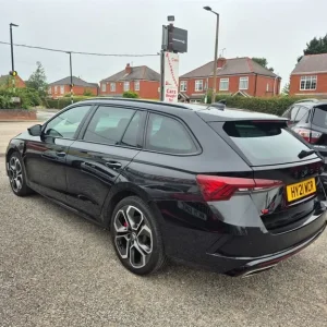 2021 Skoda Octavia VRS TSI DSG Estate Petrol/Ele Semi Automatic - Image 4