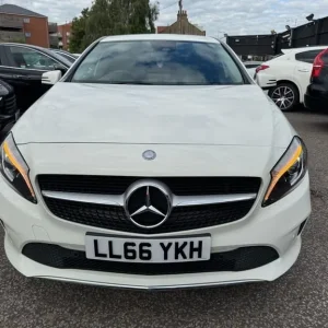 2017 Mercedes-Benz A-Class 1.6 Sport 7G-DCT Euro 6 5-door hatchback - Image 4