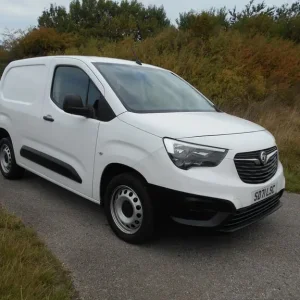 VAUXHALL COMBO 1.5 DIESEL 2300 DYNAMIC VAN 2012 - Image 4