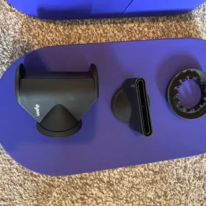 Dyson Supersonic hairdryer with attachments - Image 4