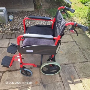 Aidapt Wheelchair fully foldable - Image 2