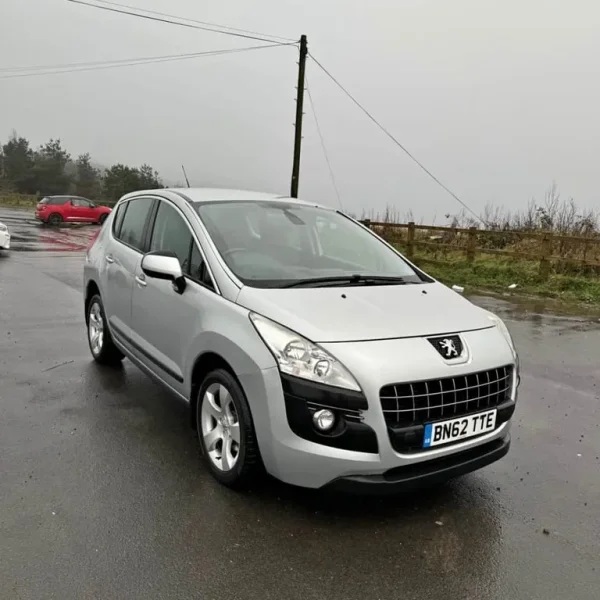 Peugeot 3008 Hatchback 2012 Manual 5-door
