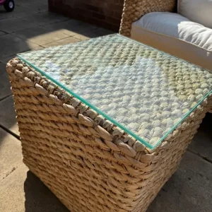 Wicker chairs and tabla with glass top - Image 4