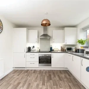 3 bedroom detached house in Guppy Walk - Image 4