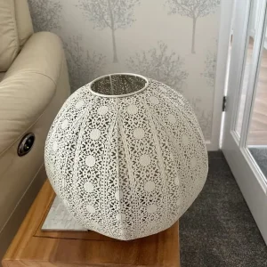 Ceiling shade