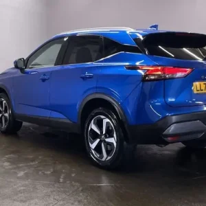 2022 Nissan Qashqai 1.3 DIG-T Hybrid SUV - Image 6