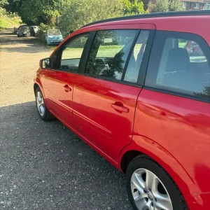 2013 Vauxhall Zafira B 1.6 Manual MPV - Image 8