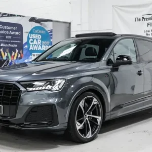 2022 Audi Q7 TDI QUATTRO S LINE BLACK EDITION WITH SLIDING PANORAMIC ROOF - Image 2