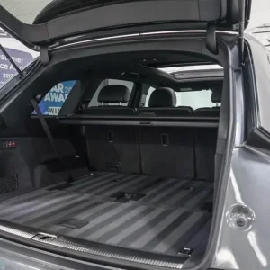2022 Audi Q7 TDI QUATTRO S LINE BLACK EDITION WITH SLIDING PANORAMIC ROOF - Image 8