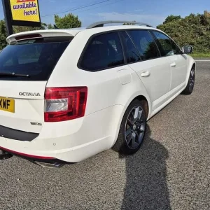 2015 Skoda Octavia TDI vRS Estate Diesel Manual - Image 5