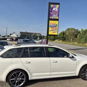 2015 Skoda Octavia TDI vRS Estate Diesel Manual