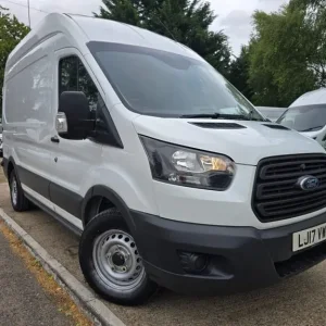 2017 Ford Transit 2.0 EcoBlue RWD Panel Van - Image 3