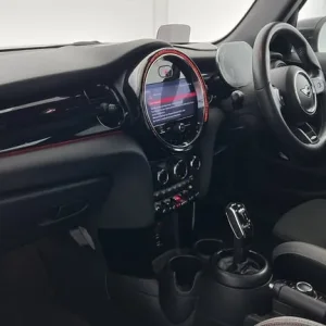 2021 MINI Cooper S Sport 2.0 5-door Hatchback - Image 7