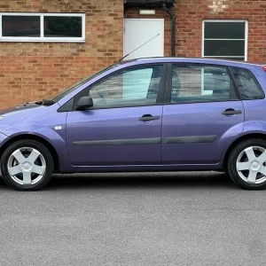 Ford Fiesta 1.4 Zetec 5-Speed Manual - Image 5