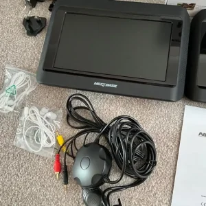 Nextbase Click 9 Lite Duo – Dual 9” Portable DVD Players - Image 3