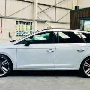 2017 SEAT Leon 2.0 TSI Cupra 300 ST Euro 6 5dr Estate Petrol Manual - Image 2