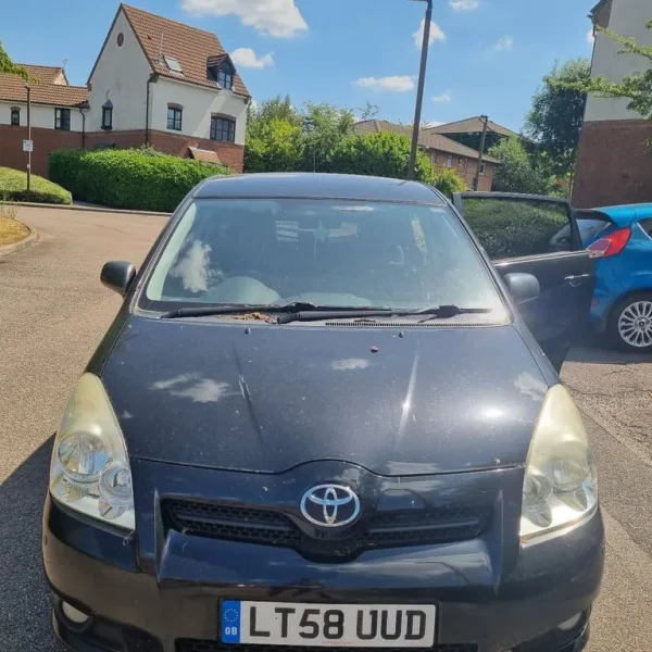 Toyota Verso 2008 MPV 5-door semi-auto
