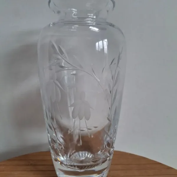 Lead Crystal Vase Fuschia 25cm